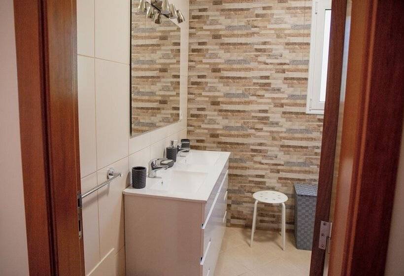 Caniço Quintas Iii By Trip2portugal