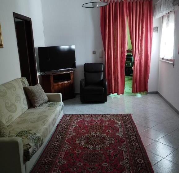 Casa Vacanza Anna Con Vista Balcone La Laguna ,situata A 5 Minuti Dal Centro A Piedi