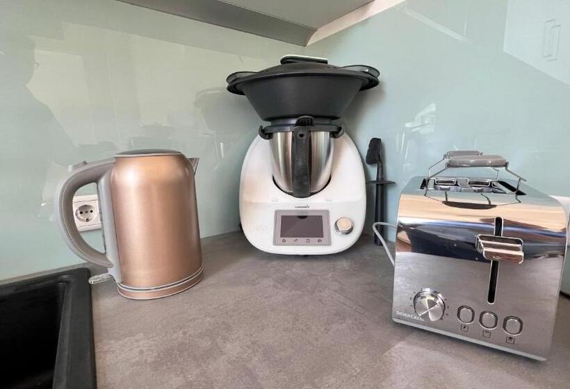 Exklusives City Apartment Im Herzen Oldenburgs Mit Balkon Und Parkplatz A36