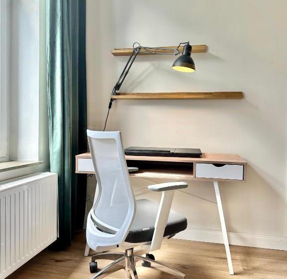 Exklusives City Apartment Im Herzen Oldenburgs Mit Balkon Und Parkplatz A36