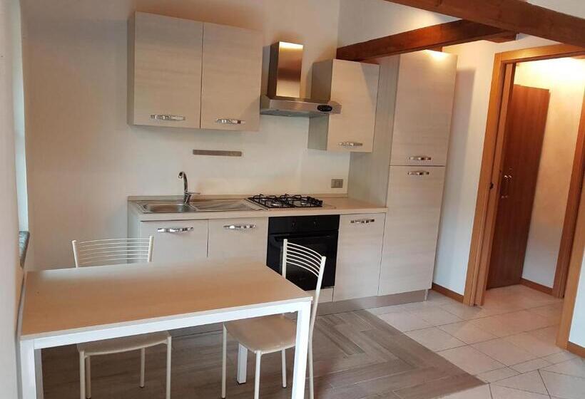 Отель Agriturismo Campo Dei Fiori