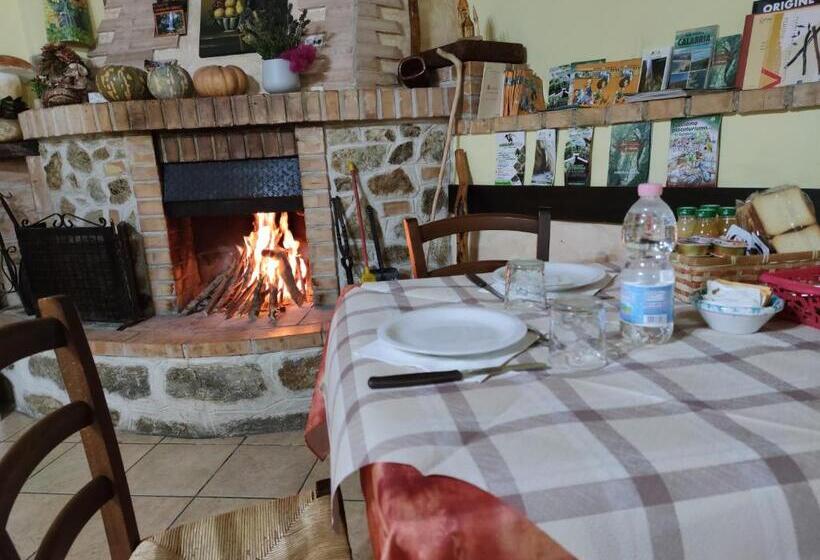 בית מלון כפרי Agriturismo Carrozzino