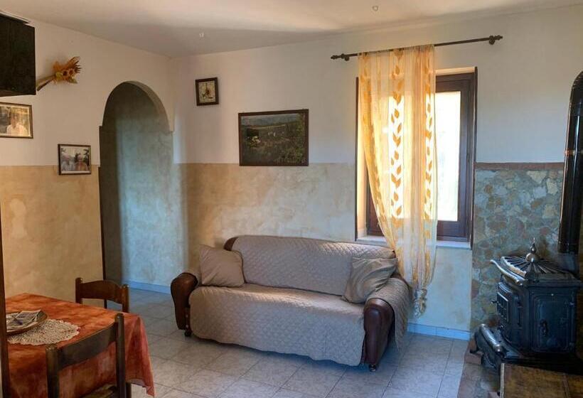 בית מלון כפרי Agriturismo Carrozzino