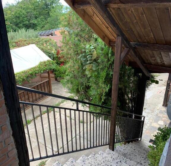 בית מלון כפרי Agriturismo Carrozzino