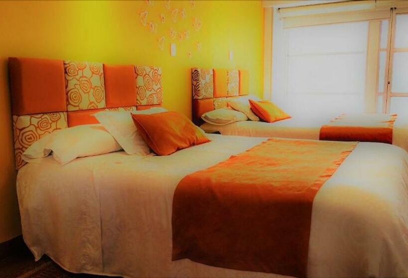 هتل Casa Madrigal