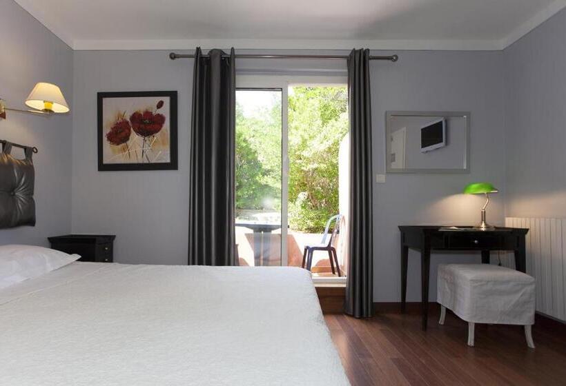 ホテル Macchia E Mare