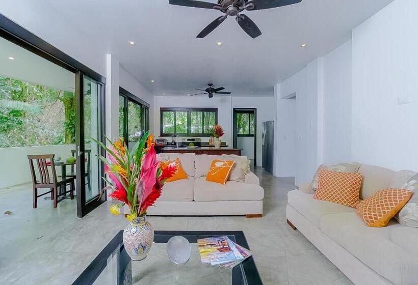 هتل Makara Rio Suite / Ground Floor