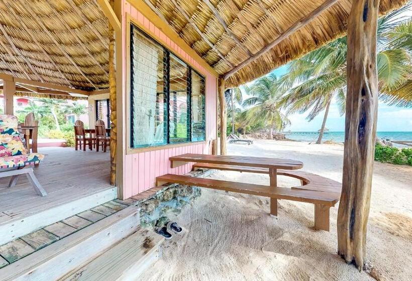 בית מלון כפרי Palm @ Caribe Island