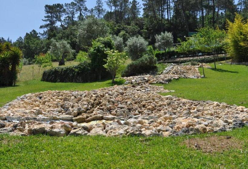 Отель Quinta Da Serrana