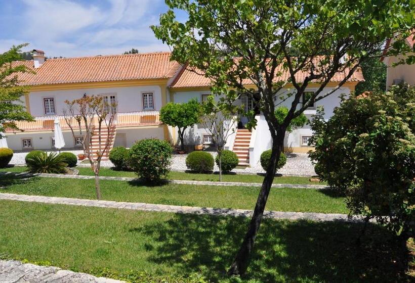 Отель Quinta Da Serrana