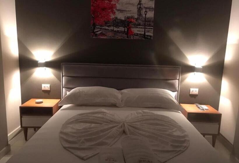 בית מלון כפרי Real