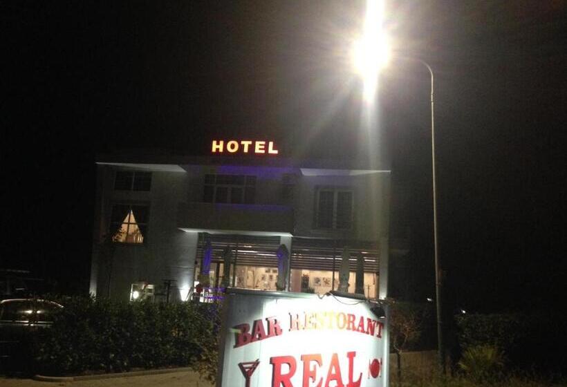 בית מלון כפרי Real