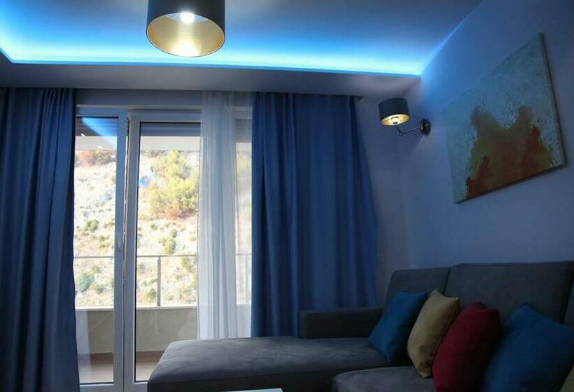 בית מלון כפרי Shëngjini Apartments  Twin Towers