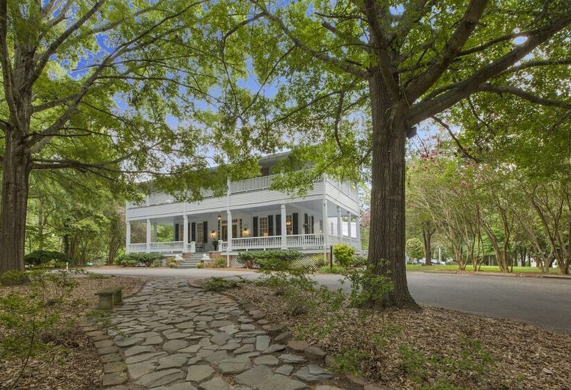 Liberty Hall Bed And Breakfast