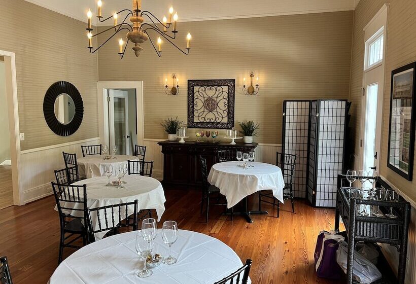 Liberty Hall Bed And Breakfast