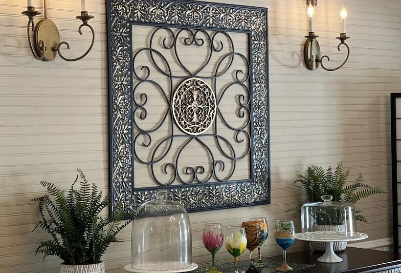 Liberty Hall Bed And Breakfast