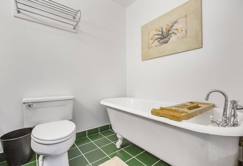 Liberty Hall Bed And Breakfast