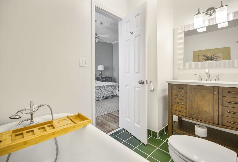 Liberty Hall Bed And Breakfast