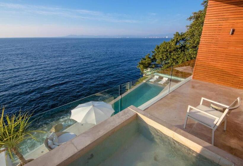 New Oceanfront Luxury Villa In Puerto Vallarta