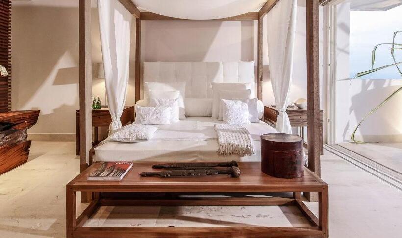 New Oceanfront Luxury Villa In Puerto Vallarta