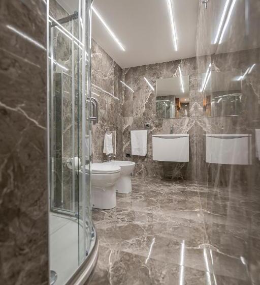 פנסיון Domus Aurea