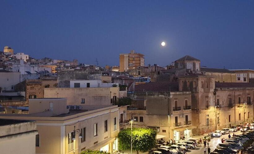 פנסיון Domus Aurea