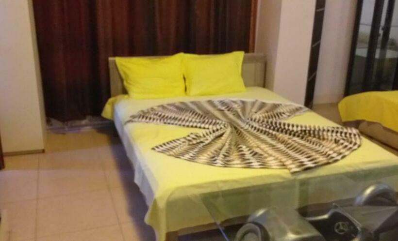 פנסיון Family House Katerini