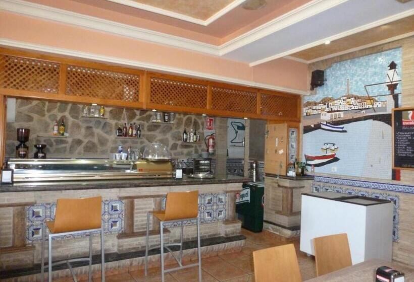 펜션 Hostal Cortés