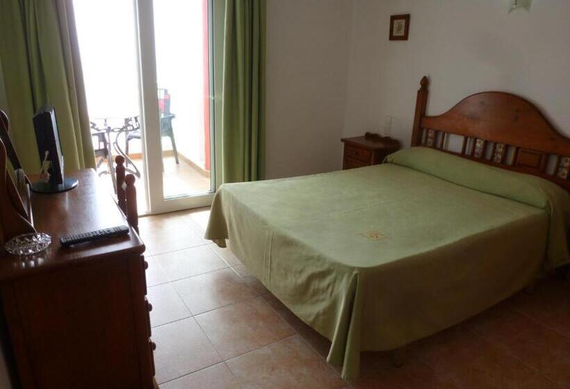 펜션 Hostal Cortés