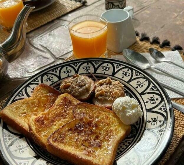 پانسیون Libert Art