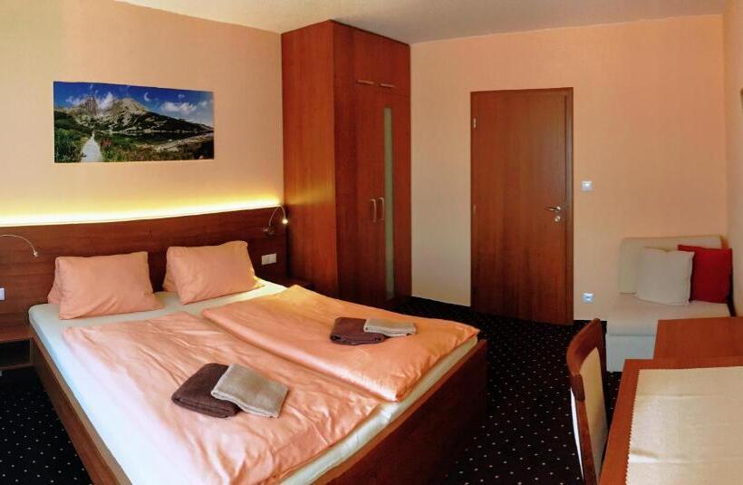 膳宿费 Penzión Gabriela, Tatranská štrba, Pri Zubačke