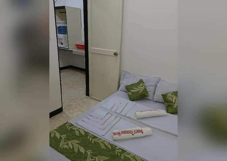 פנסיון Prince Transient House