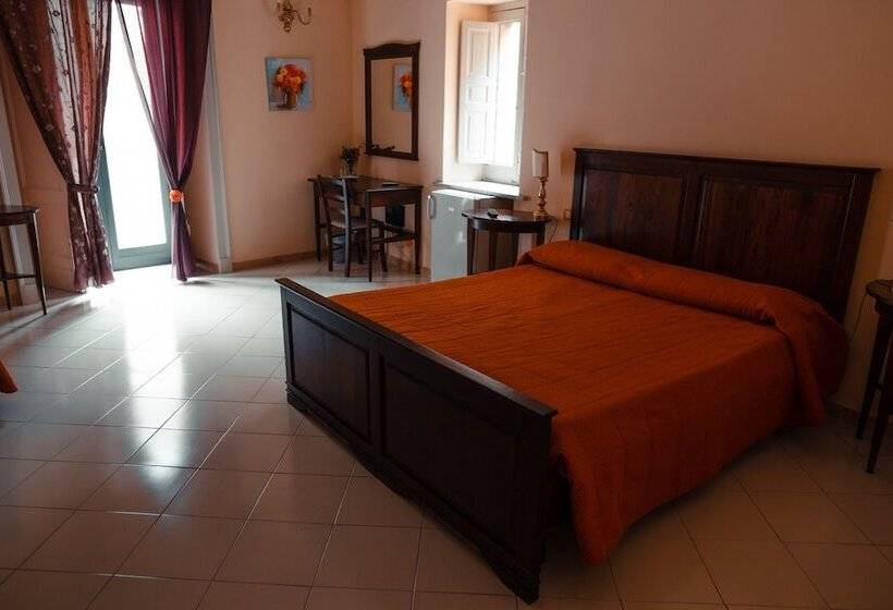 بنسيون Savoia Residence