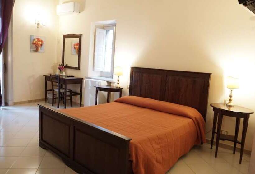 بنسيون Savoia Residence