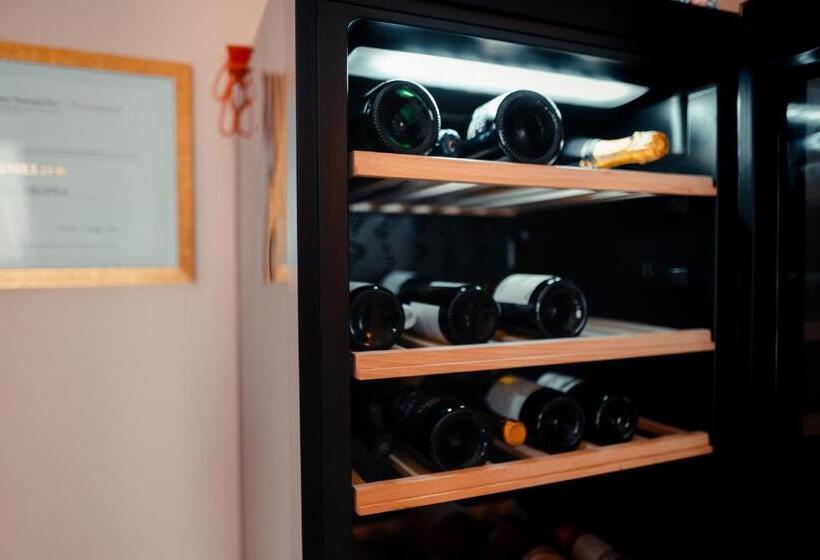 بنسيون Savoia Residence