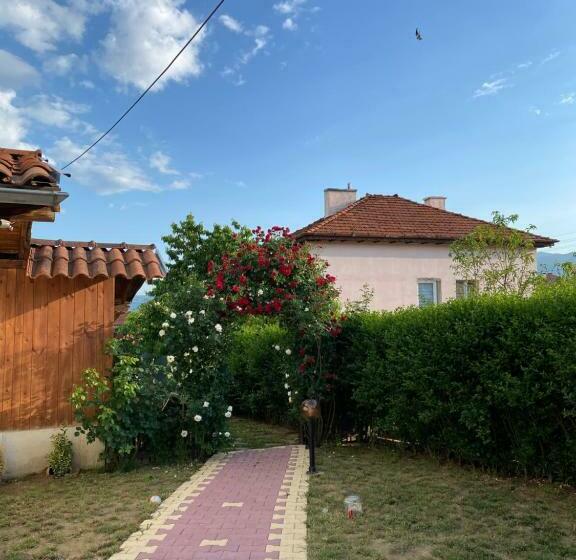 Pensiune тихият кът  огняново