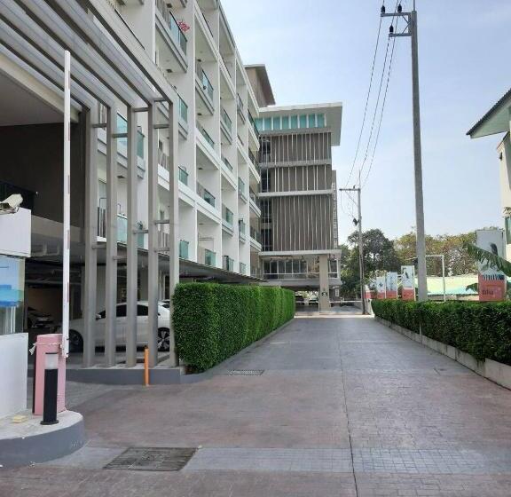 Top Flr Seaview & Rooftop Pool @blu X