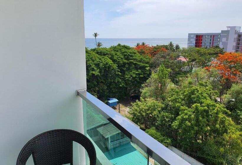 Top Flr Seaview & Rooftop Pool @blu X