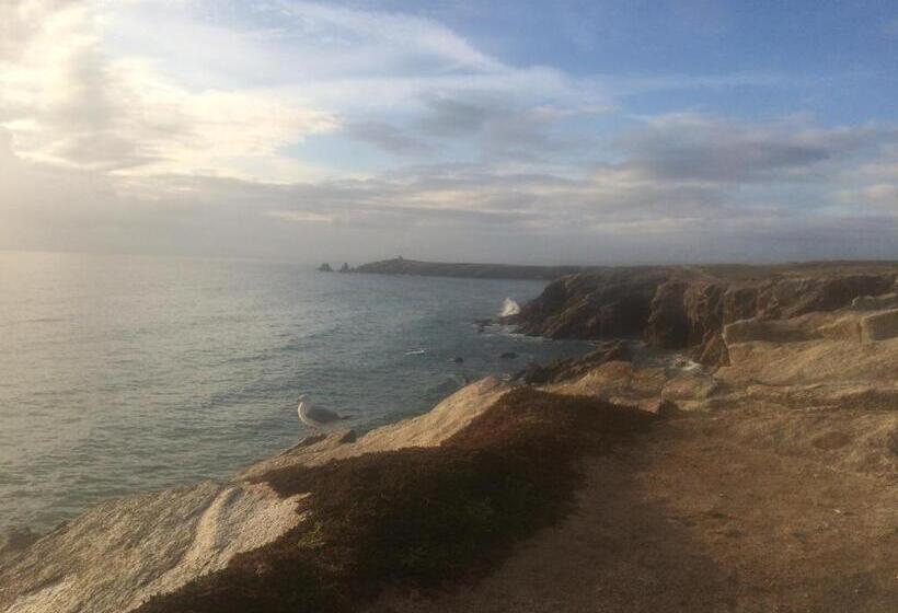 فندق صغير Bigouden Backpacker