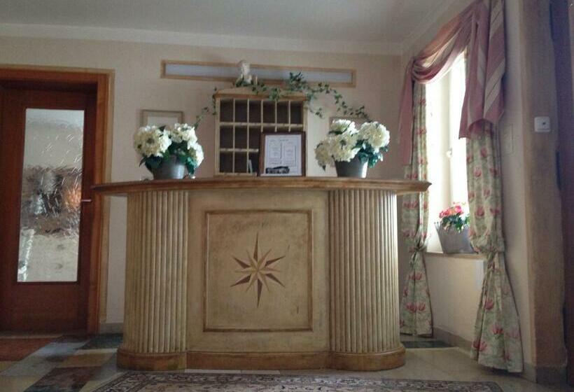 호스텔 Gästehaus Meran