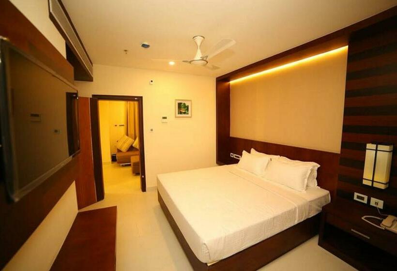 旅馆 Vavas Inn & Suites