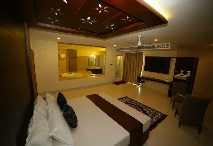 旅馆 Vavas Inn & Suites