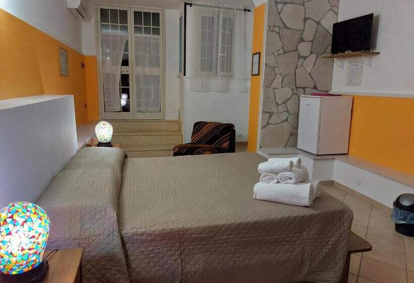 ベッドアンドブレックファースト Albachiara