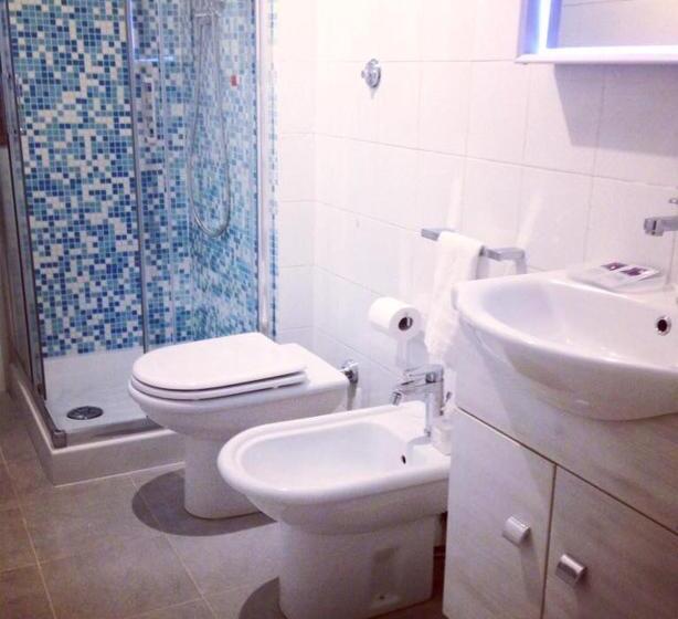 تختخواب و صبحانه Alloro Marino