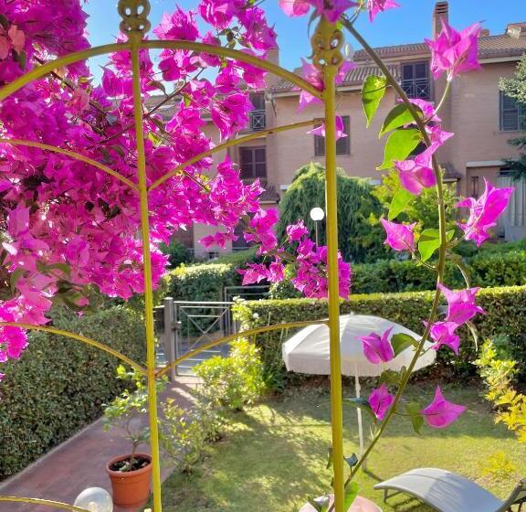 تختخواب و صبحانه Alloro Marino