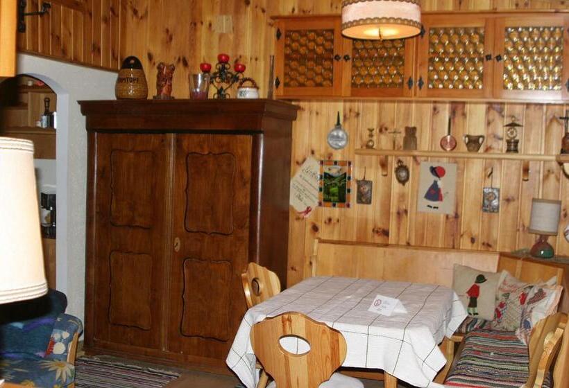 تختخواب و صبحانه Gaestehaus Staats