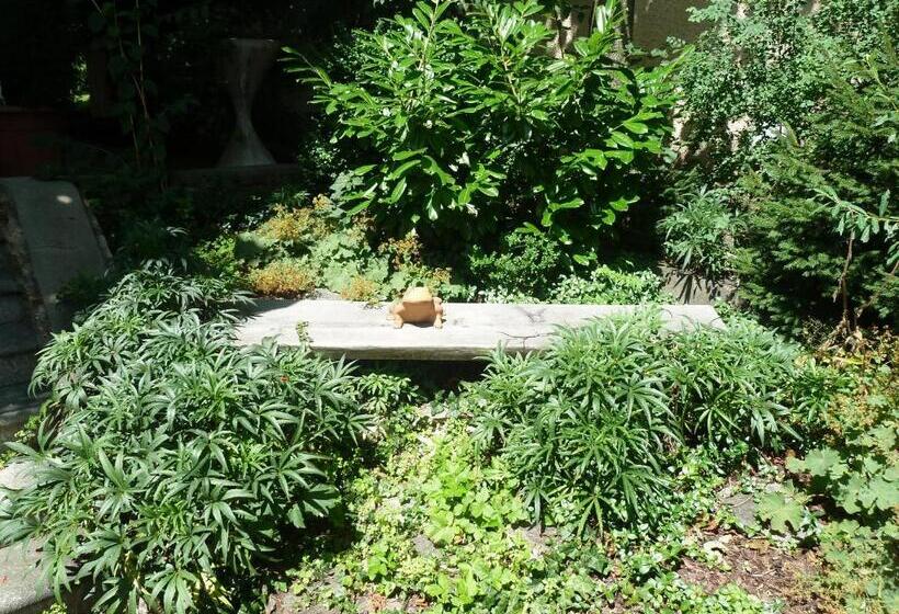 مبيت وإفطار Gaestehaus Staats