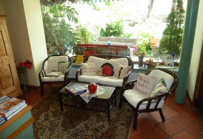 مبيت وإفطار Gaestehaus Staats