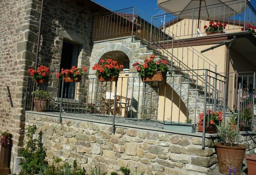 مبيت وإفطار Il Poggio Di Traverde