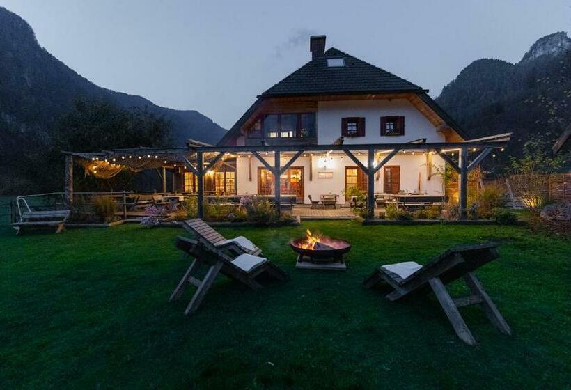 تختخواب و صبحانه Hiša Ojstrica